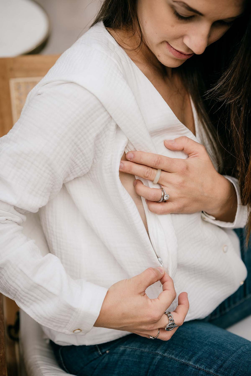 2 x Stillblusen aus Bio-Baumwolle (schwarz & weiß)