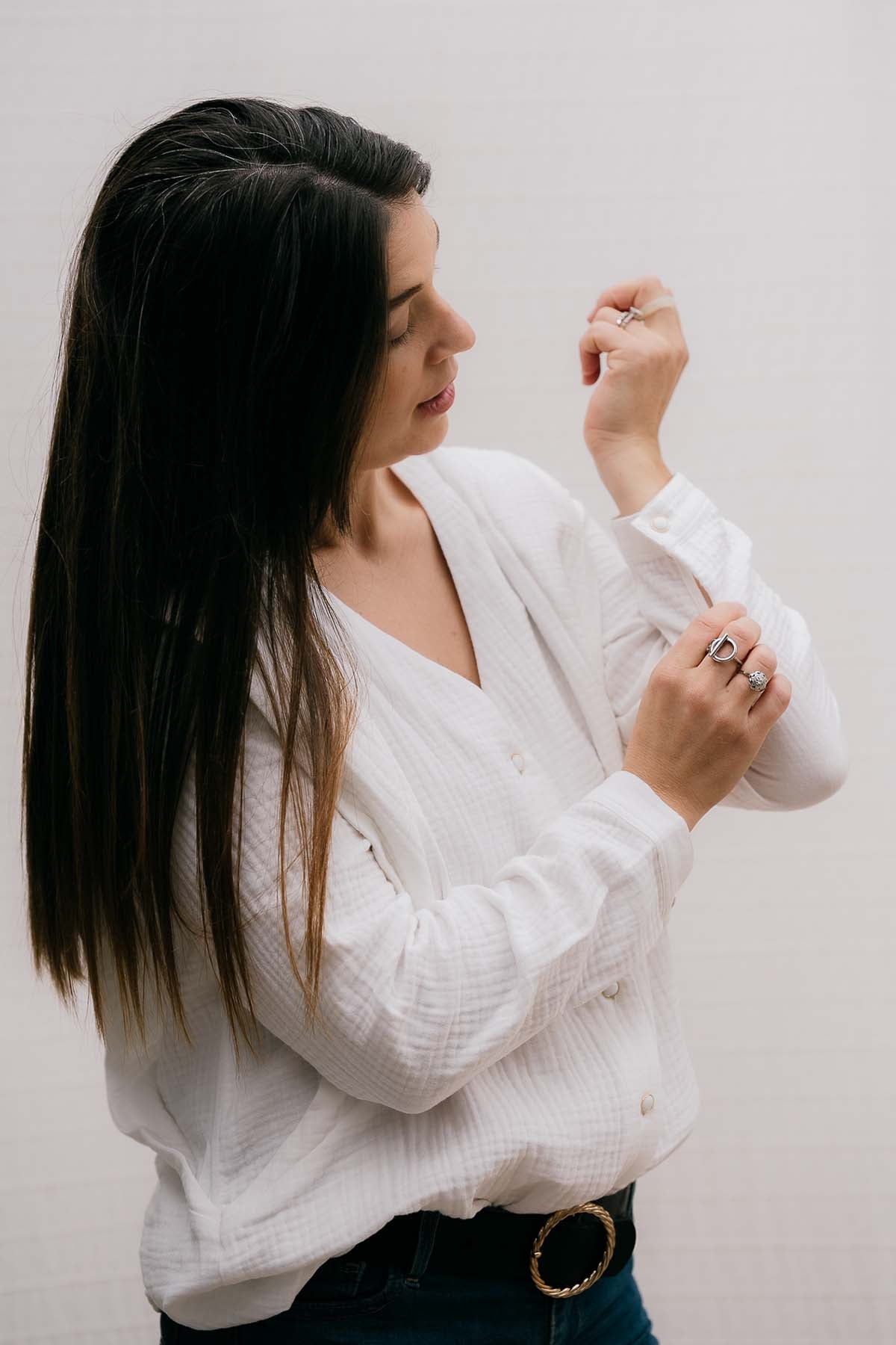 2 x Stillblusen aus Bio-Baumwolle (schwarz & weiß)