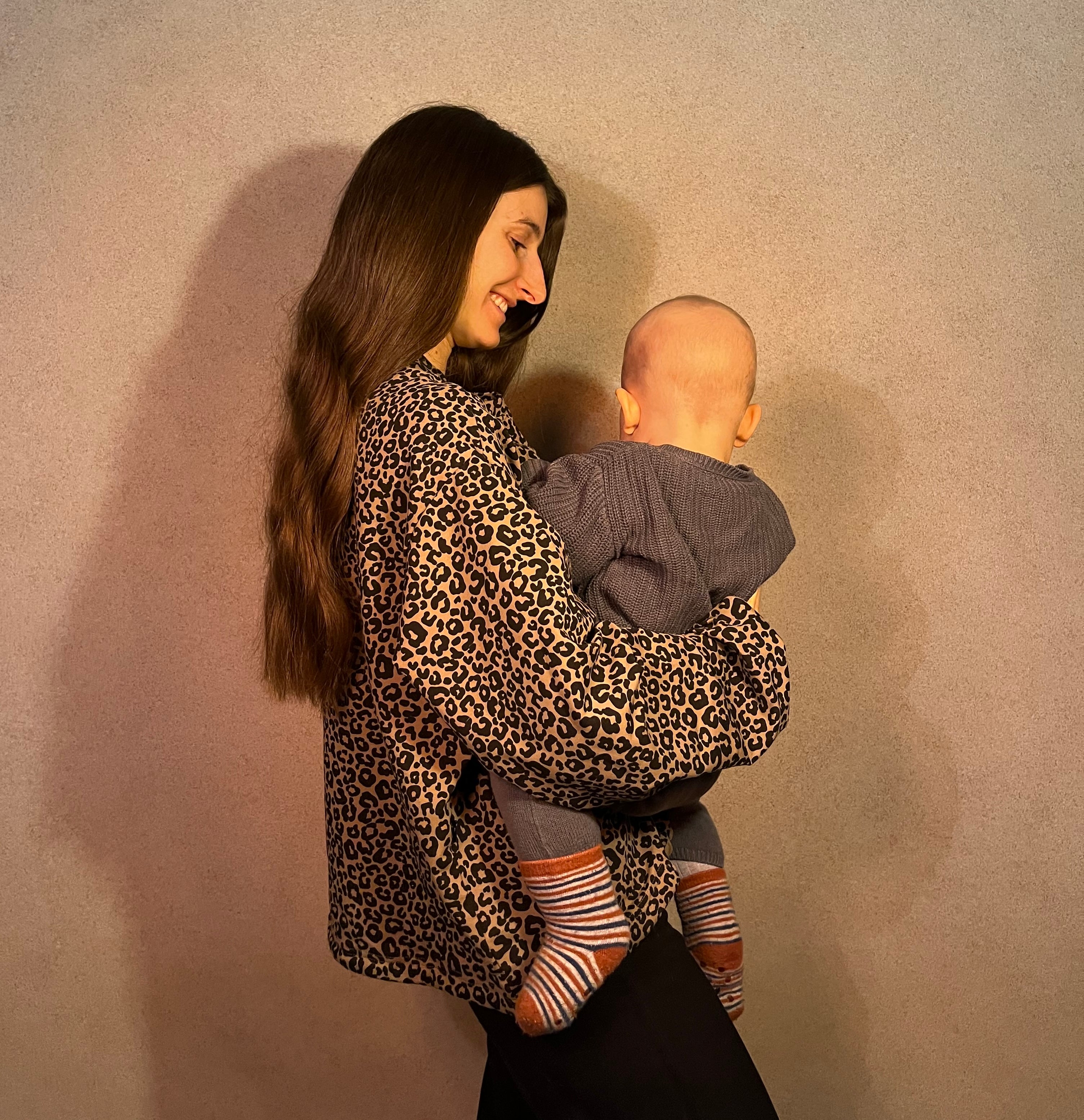 Leoprint-Still-Sweater aus Bio-Baumwolle